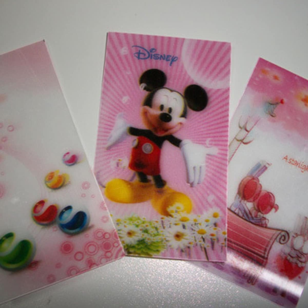 Lenticular